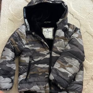 Abercrombie Kids boys camo puffer coat